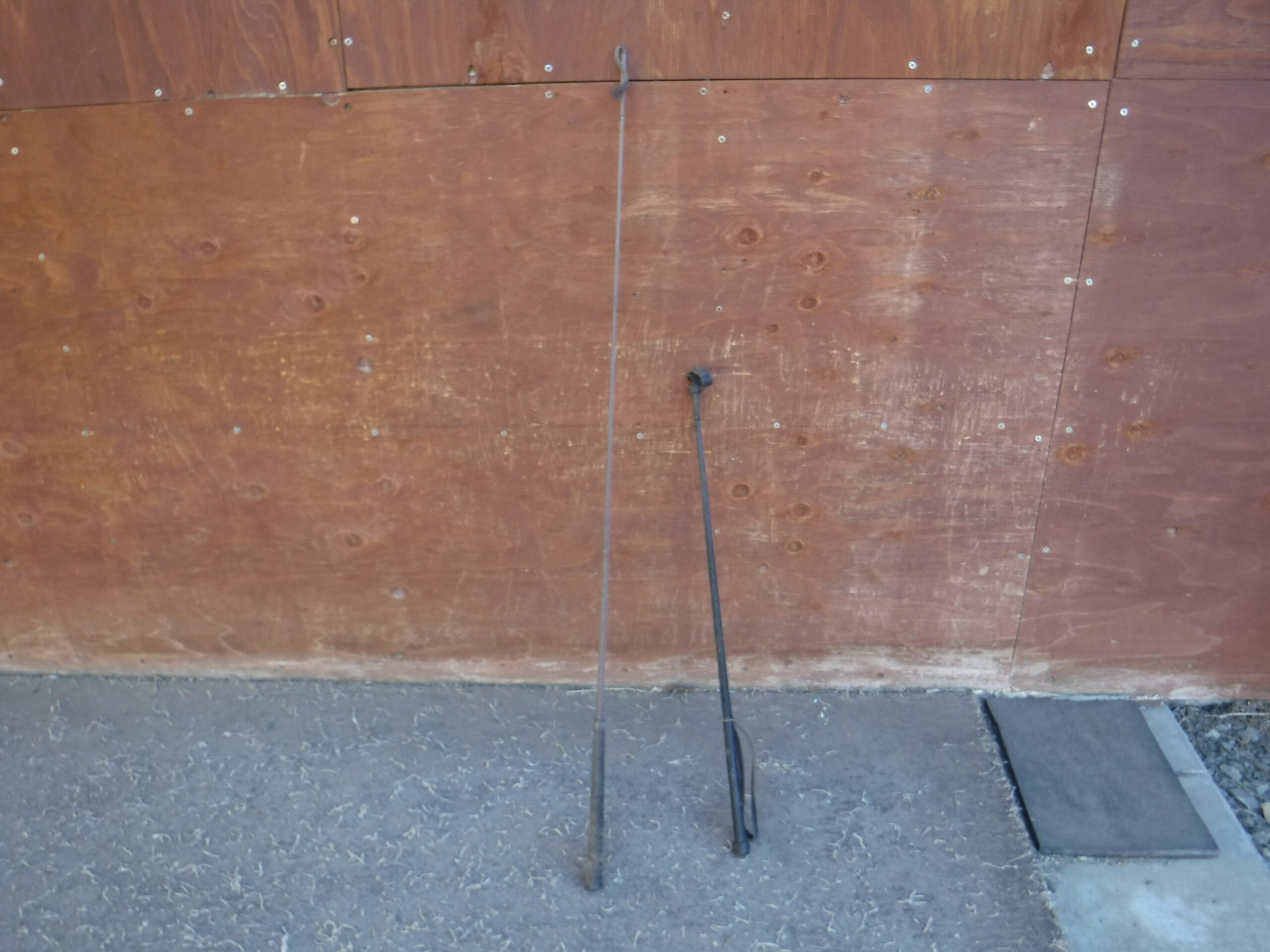 初心者の方向け≠シリーズ　『競馬の鞭≠乗馬の鞭』 〜形状じゃなくて使用目的のお話